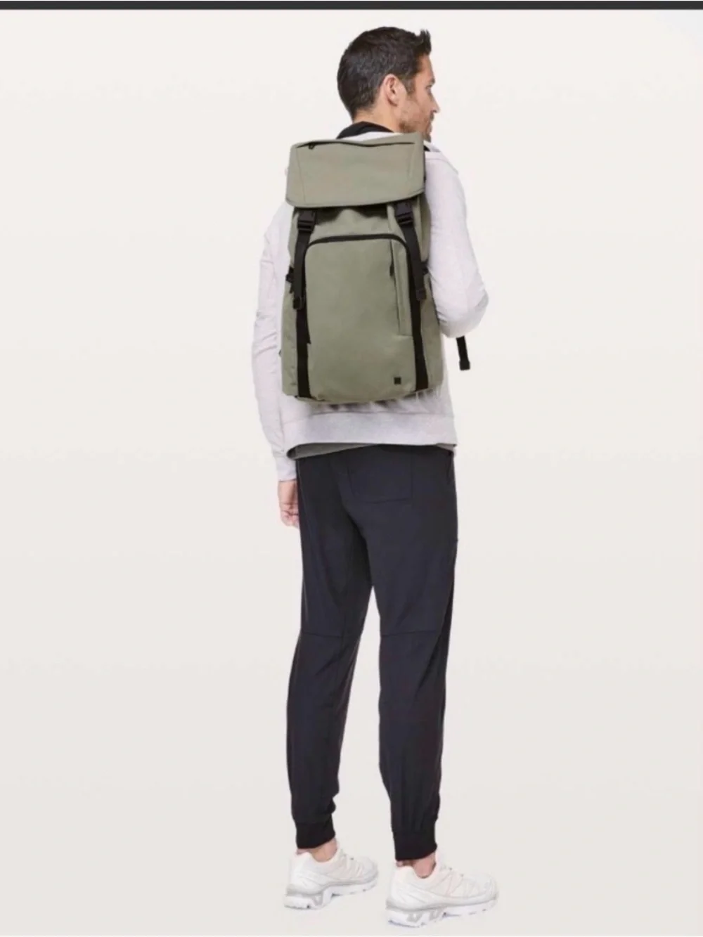 Men's Lululemon Command the day 24L Top-Flap Backpack in Sage Gray